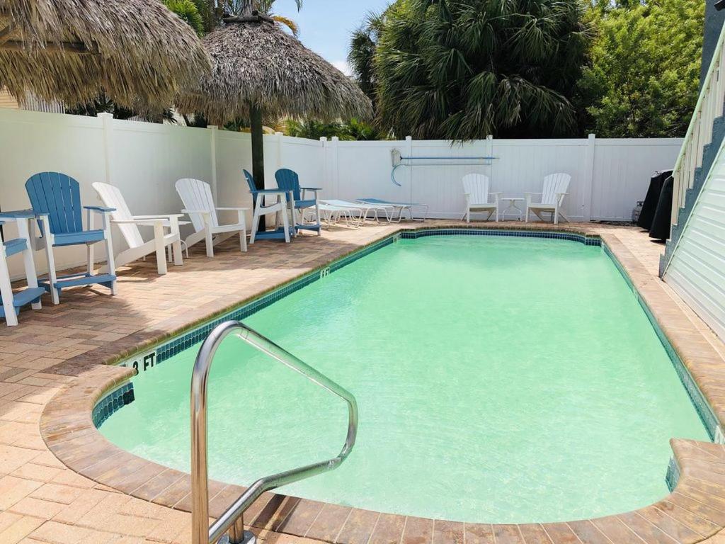 Amazing Beach Getaway Pool Condo By The Beach Bradenton Beach Buitenkant foto